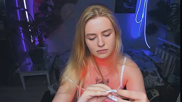 Alexa  Pears online show from September 24, 2:38 pm