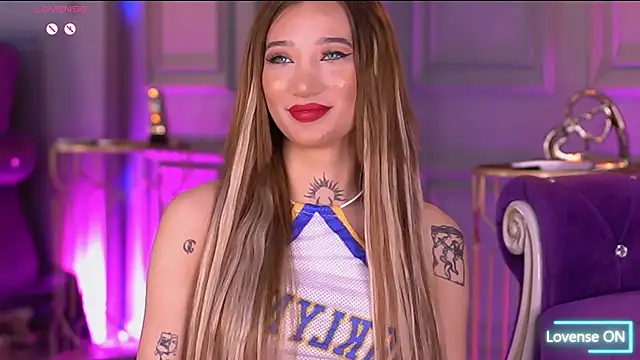 SiennaJayden online show from November 21, 6:32 pm