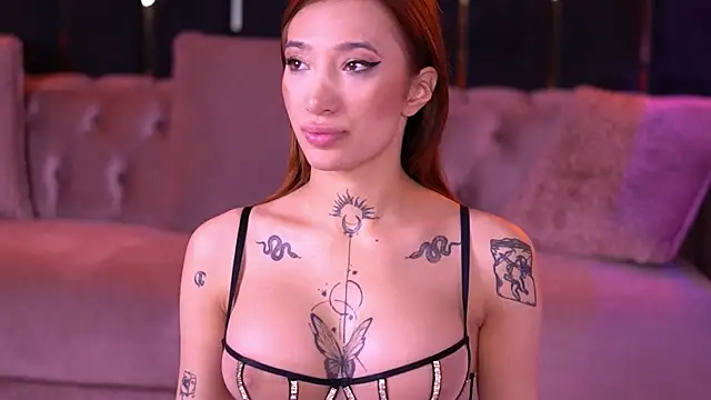 SiennaJayden online show from March 31, 4:56 am