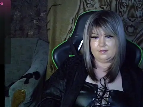 YuliiaSan online show from November 9, 7:04 am