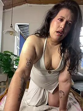 Andrea secret  online show from May 20, 1:52 pm