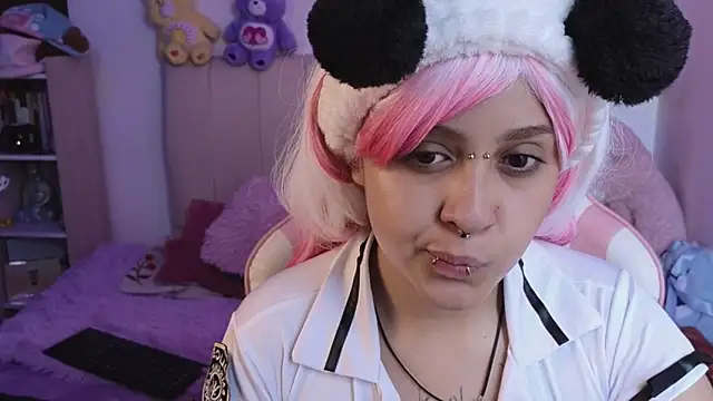 NekoWaifu online show from May 25, 3:11 pm