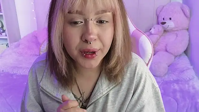 NekoWaifu online show from May 11, 4:04 pm