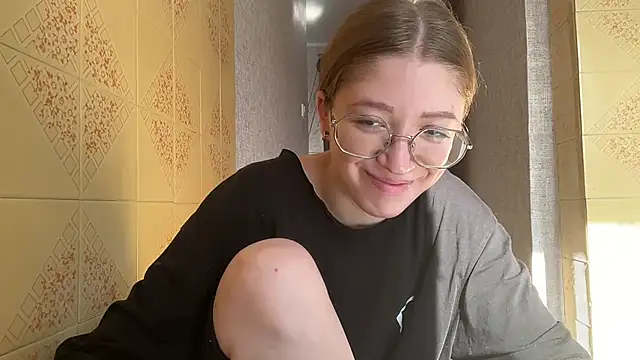 MargarettNewbie online show from September 26, 5:38 am