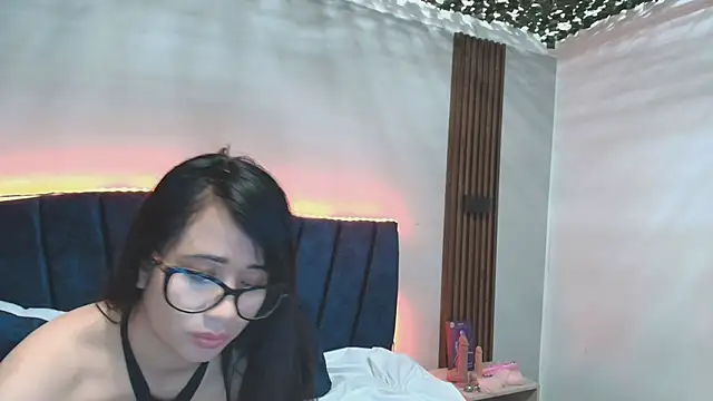 MiaHotmez online show from September 20, 12:58 pm