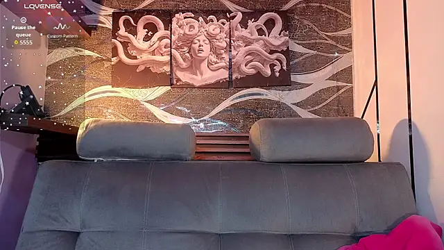Angel-dragun online show from May 20, 4:09 am