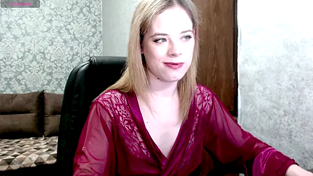 Kate  Loves online show from May 17, 6:40 pm