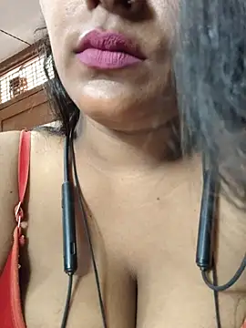 Jasmine Januja online show from July 14, 3:00 am