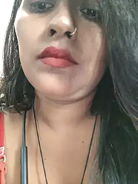 Jasmine Januja online show from July 7, 11:14 am