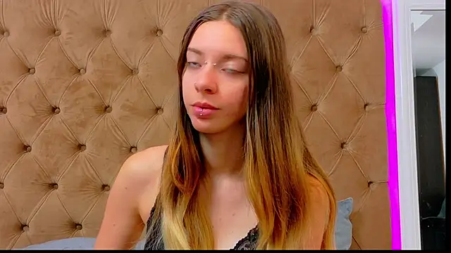 CoraVex online show from May 20, 3:58 am