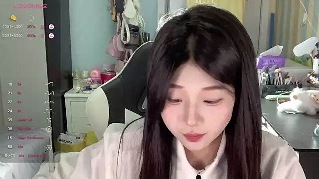 QiQi--77 online show from September 22, 4:38 pm