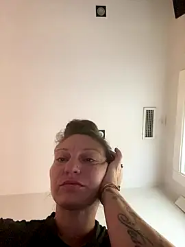 Cristalmegan online show from October 6, 7:58 am