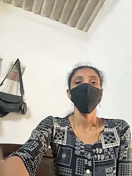 sweetreddy-02 online show from November 13, 5:50 am