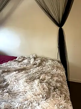 AmberrPierce online show from October 10, 11:09 pm