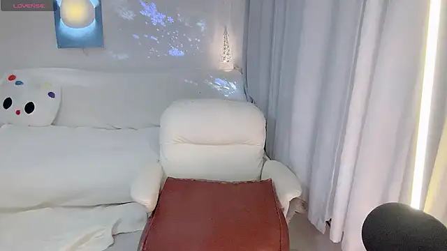 ai-ai-mi online show from May 16, 8:52 pm