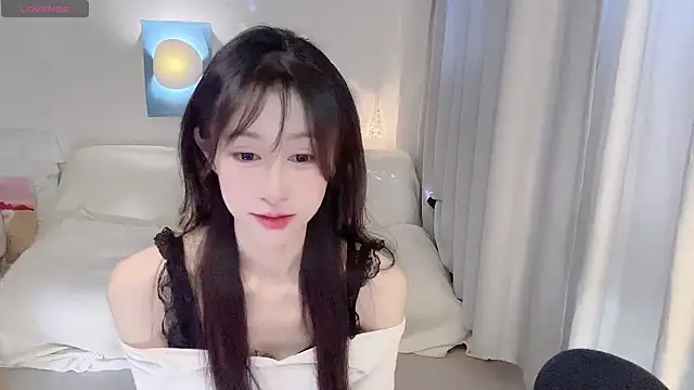 ai-ai-mi online show from May 4, 11:08 pm