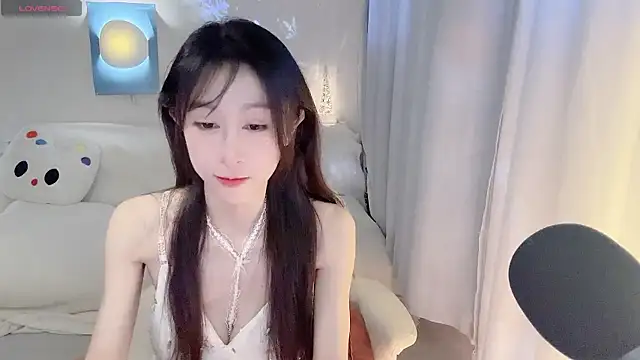 ai-ai-mi online show from May 17, 11:04 pm