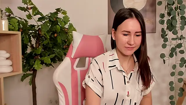 KizzyKailiponi online show from September 21, 9:08 am