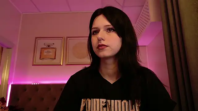 WendyMey online show from November 20, 8:15 am