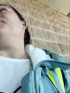 bichota85 online show from March 16, 11:25 am