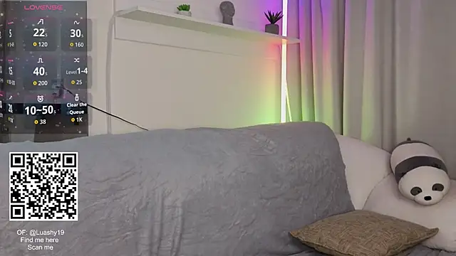 Lua   online show from July 9, 8:33 pm