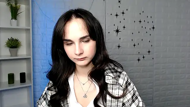 ariana ross7 online show from May 6, 7:07 pm