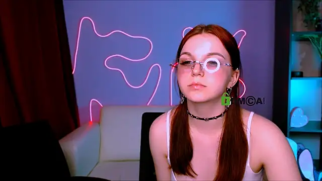 ariana ross7 online show from May 8, 7:16 pm