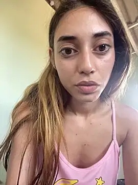 loirinhaaa online show from October 8, 1:15 pm