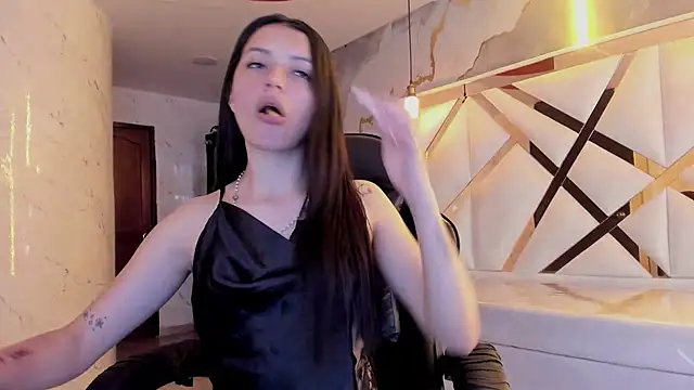 sophiadoll tf online show from May 20, 9:34 pm
