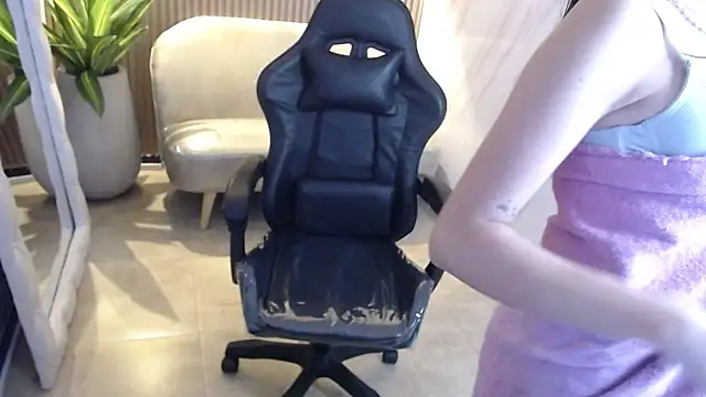 sophiadoll tf online show from November 4, 5:07 pm