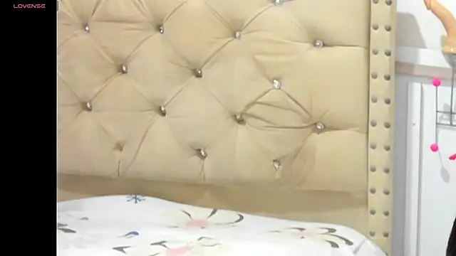 Snapshot of ELEKTRA_FOX1 chatting on October 10, 4:28 am ELEKTRA FOX1 online show from October 10, 4:28 am