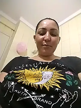 Lunita86 online show from April 4, 2:21 am