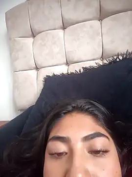 Violettabloom  online show from October 13, 8:55 pm