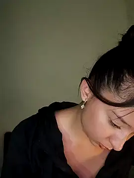 Vale stone  online show from March 14, 5:30 am