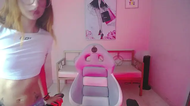 gaby angel  online show from October 8, 1:15 pm