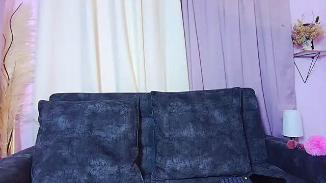 AriaLoren online show from September 30, 12:33 pm