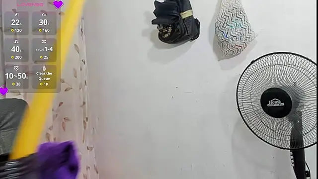 Cherrysweetyx online show from October 18, 6:10 pm