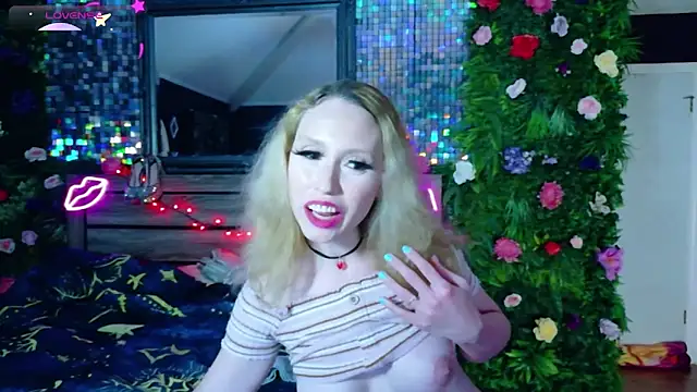 MoonlightMaybell online show from April 4, 6:01 am