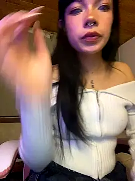 ninacaat online show from September 25, 12:10 am