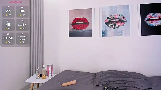 Naomy gyal online show from October 21, 7:29 pm