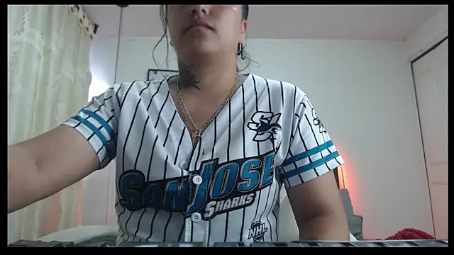 Klhoe   online show from September 23, 2:04 pm