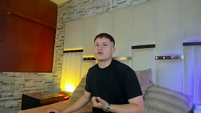 ANLLELOAndANGELA online show from February 14, 6:43 pm