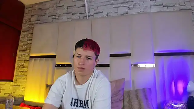 ANLLELOAndANGELA online show from February 1, 7:23 pm