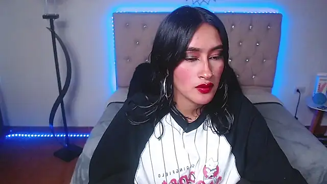paulina 26 online show from September 23, 8:29 pm