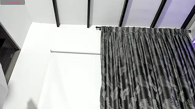 Nicolette White online show from September 26, 3:04 am