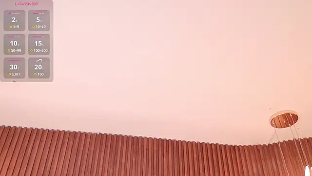 IrissBloom online show from November 18, 7:04 pm