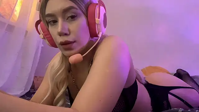 AdrianaRudin online show from October 1, 7:46 am