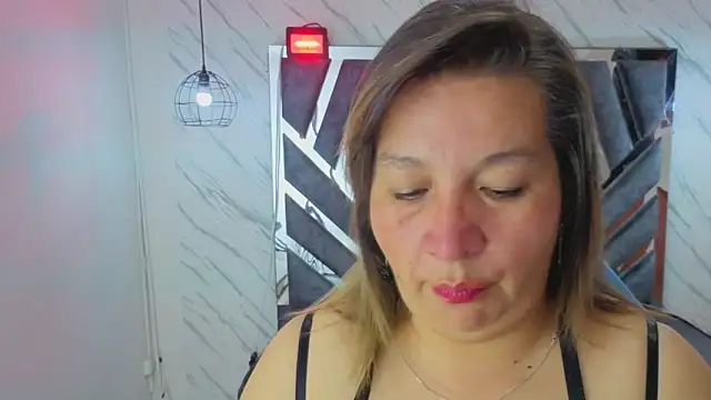 MaylinRosse  online show from May 14, 8:58 pm