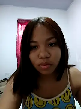 little onixx online show from February 25, 2:15 pm