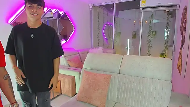 Houseofwarrios online show from November 13, 6:12 am